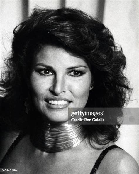 190 Fotos und hochauflösende Bilder zu Raquel Welch 1970